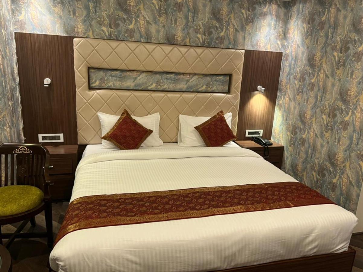 The Triumph Hotel Varanasi Luaran gambar