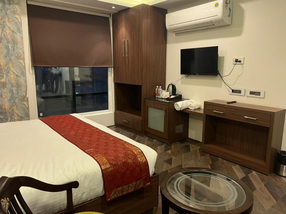 The Triumph Hotel Varanasi Luaran gambar