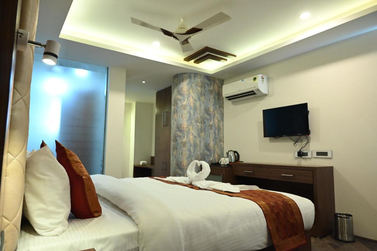 The Triumph Hotel Varanasi Luaran gambar