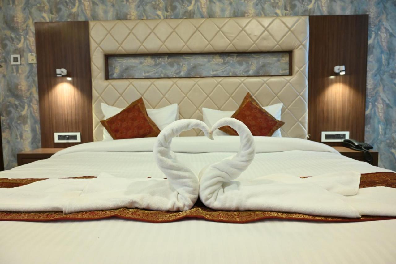 The Triumph Hotel Varanasi Luaran gambar