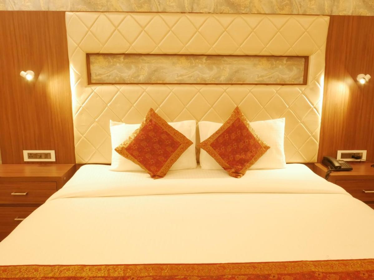 The Triumph Hotel Varanasi Luaran gambar