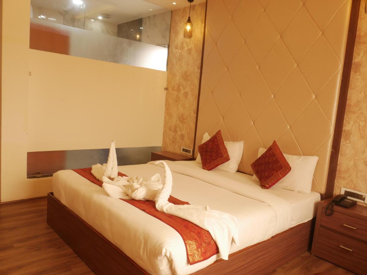 The Triumph Hotel Varanasi Luaran gambar