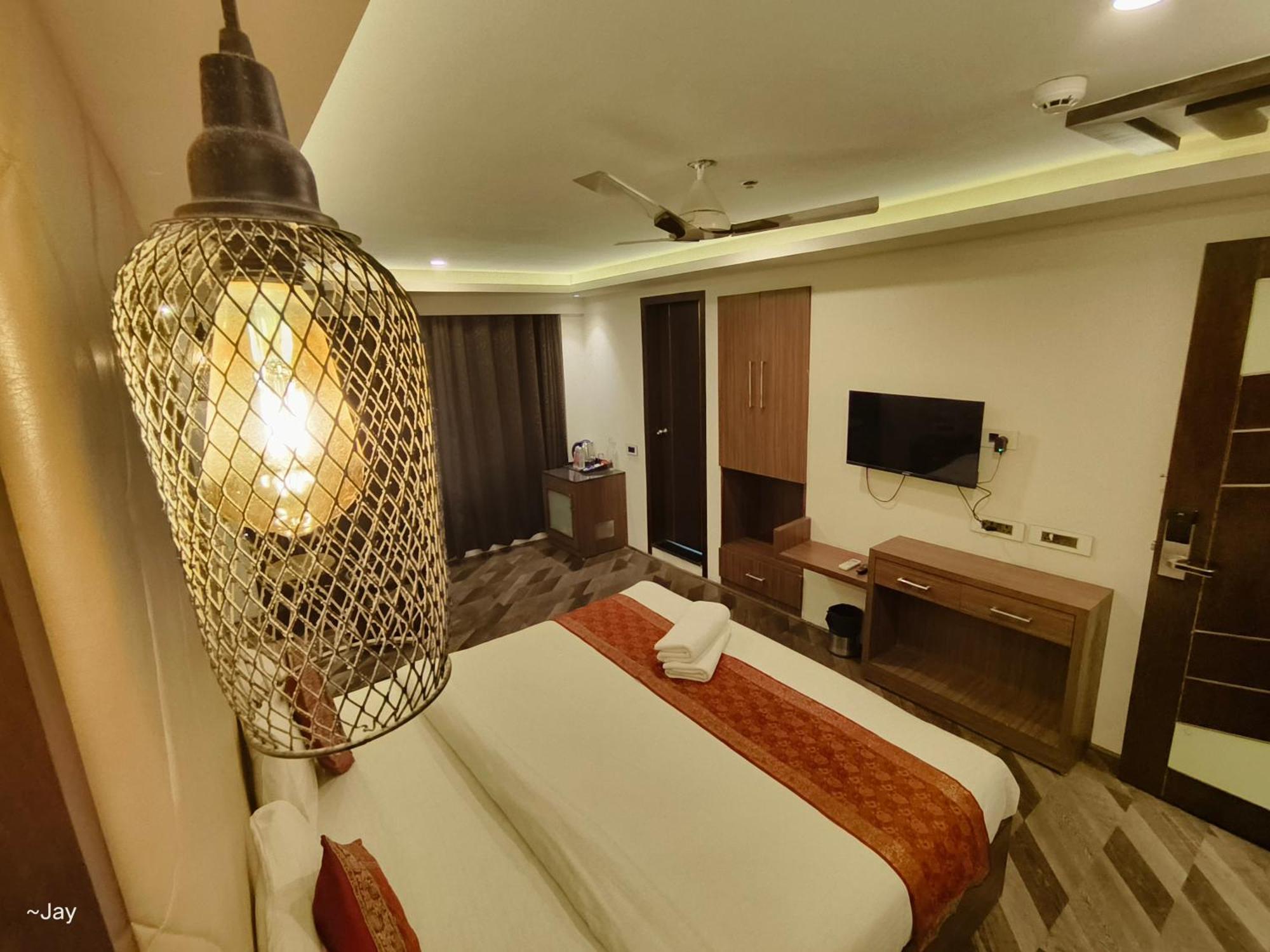 The Triumph Hotel Varanasi Luaran gambar